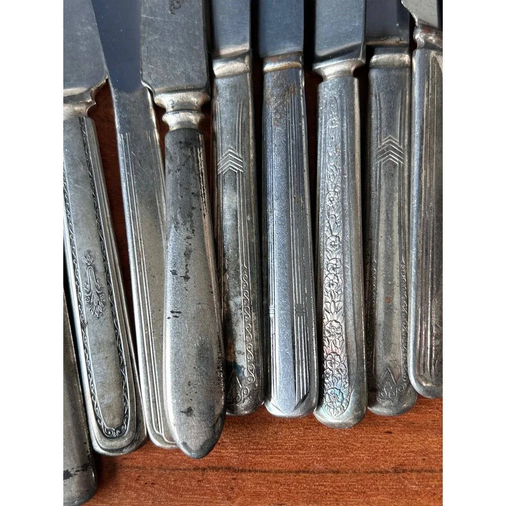 Vintage Mixed Pattern Stainless Dinner Knives Lot Wm A Rogers Aurora 20 pcs